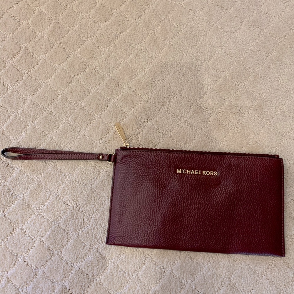 Michael Kors MK Plum Wristlet